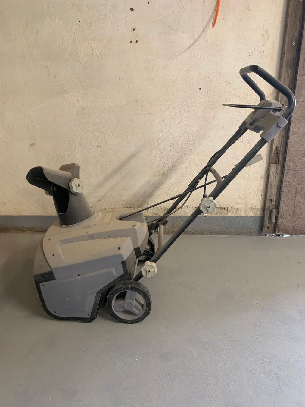 Alle Maschinen: Déneigeuse 2000W – Neu (gemäss Beschreibung) aus Courtion von the_ry26