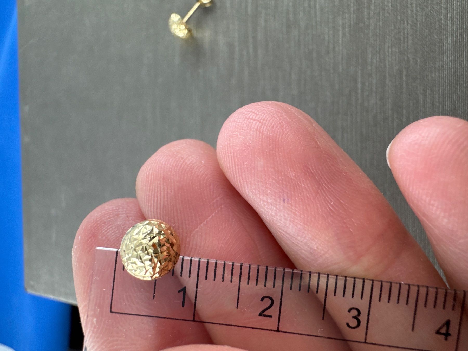 Boucles d'oreille: Ohrstecker 750 Gold – D'occasion à Niederuzwil par leo_8857 2