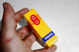 PHILIPS 85A2 / 85 A 2. Vacuum - Tubes. NOS. Armeebestand!
