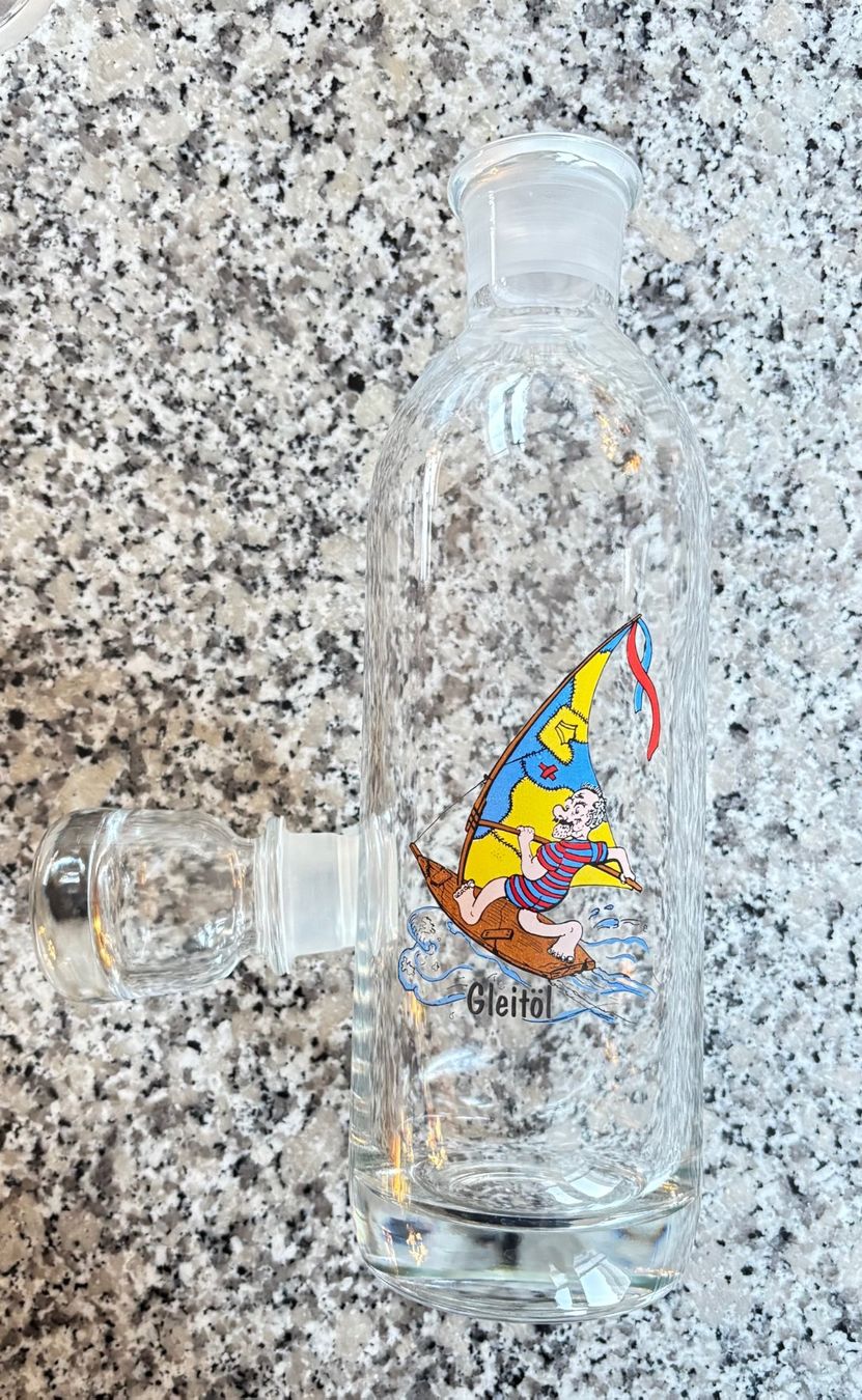 Sonstiges: Glas-Schnapsflasche mit Farbdessin – Gebraucht aus Niederönz von melodie015 1