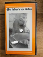 Vintage Erotikfilm VHS - "Girls lieben's von hinten"