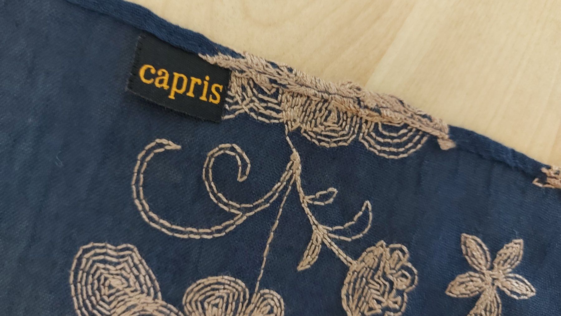 Foulard & Sciarpe: Capris Schal/ Foulard Blau – Usato da Nebikon venduto da Draga25 5