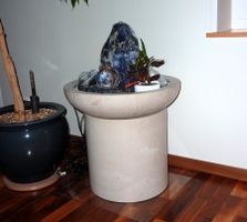 Zimmerbrunnen mit Glaskugel