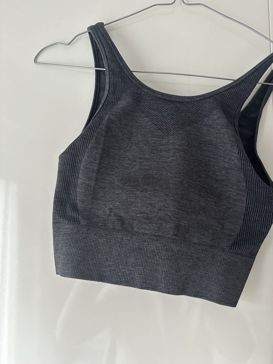 H&M Lotti di vestiti: H&M seamless gym set, size S – Usato da Uster venduto da Monika_OB 1