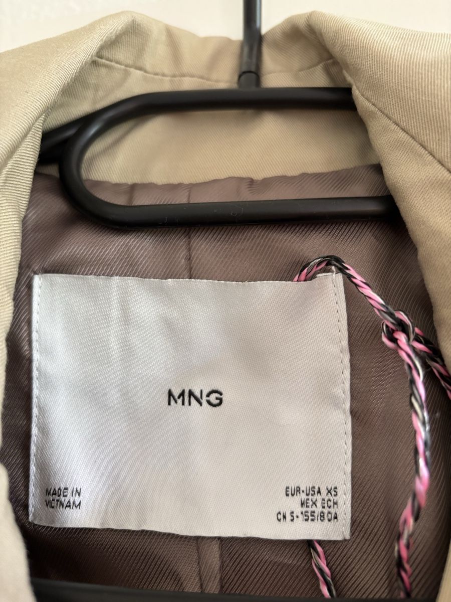 Mango Mäntel: Manteau Mango – Gebraucht aus Neuchâtel von cam_lf7y 2
