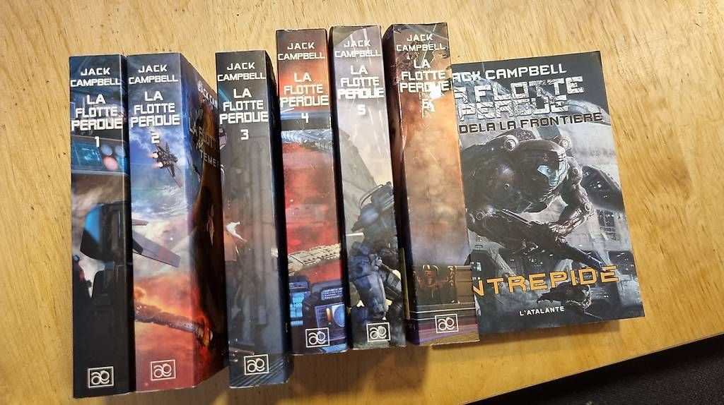 Bücher: La flotte perdue. Collection livre sci-fi. Le lot – Gebraucht aus Lausanne von yannaroundtheworld 1