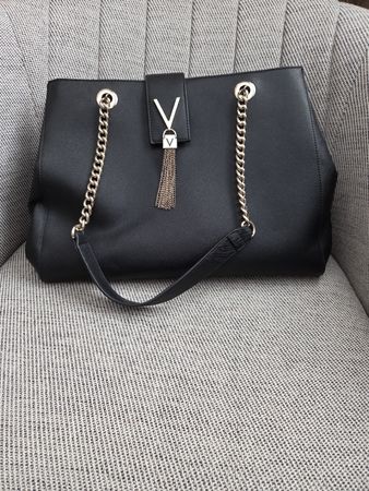 Valentino Handtasche Schwarz, Top Zustand, Neuwertig!