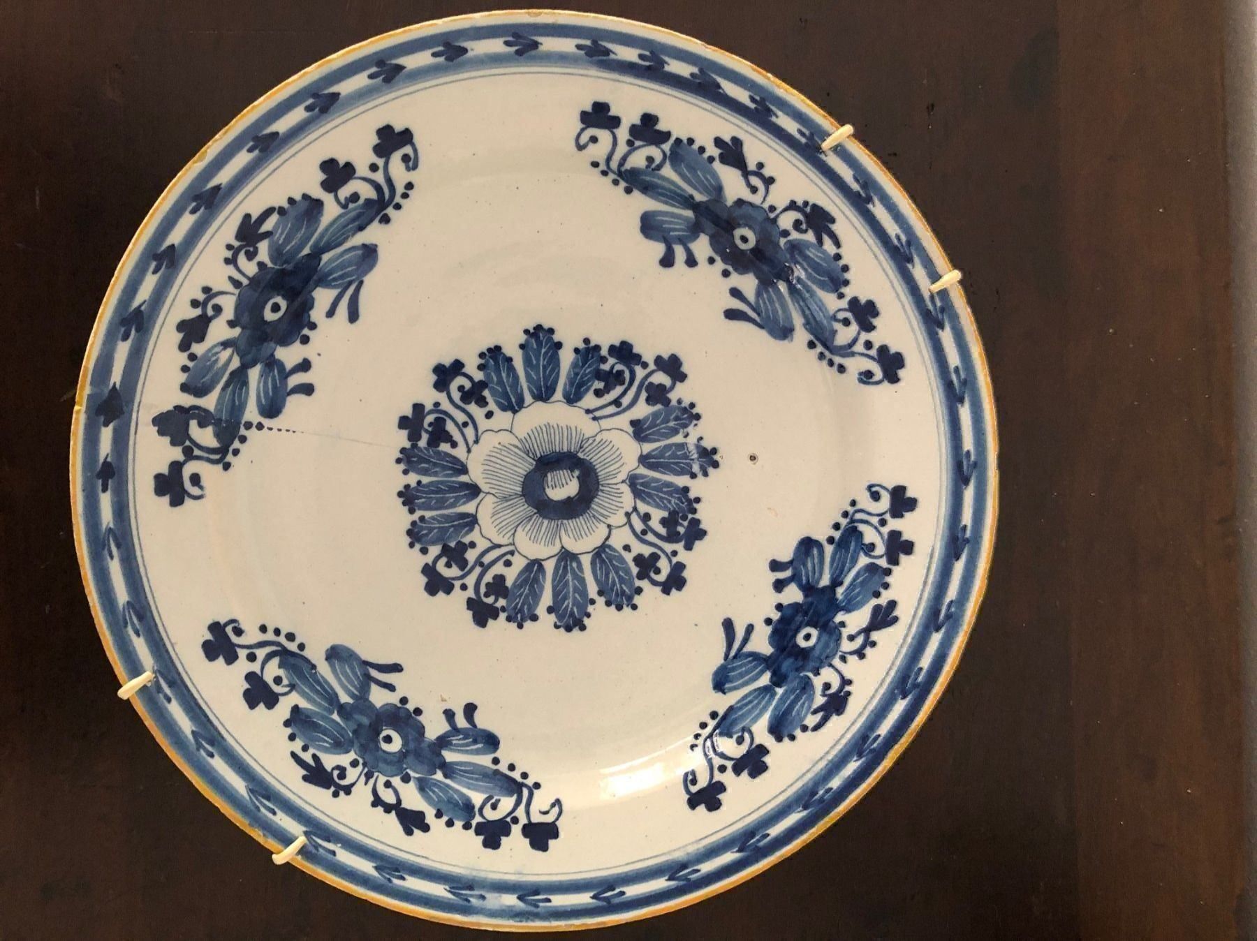 Schalen: Grosser antiker Keramikteller blau-weiss – Gebraucht aus Zürich von mimikiki100