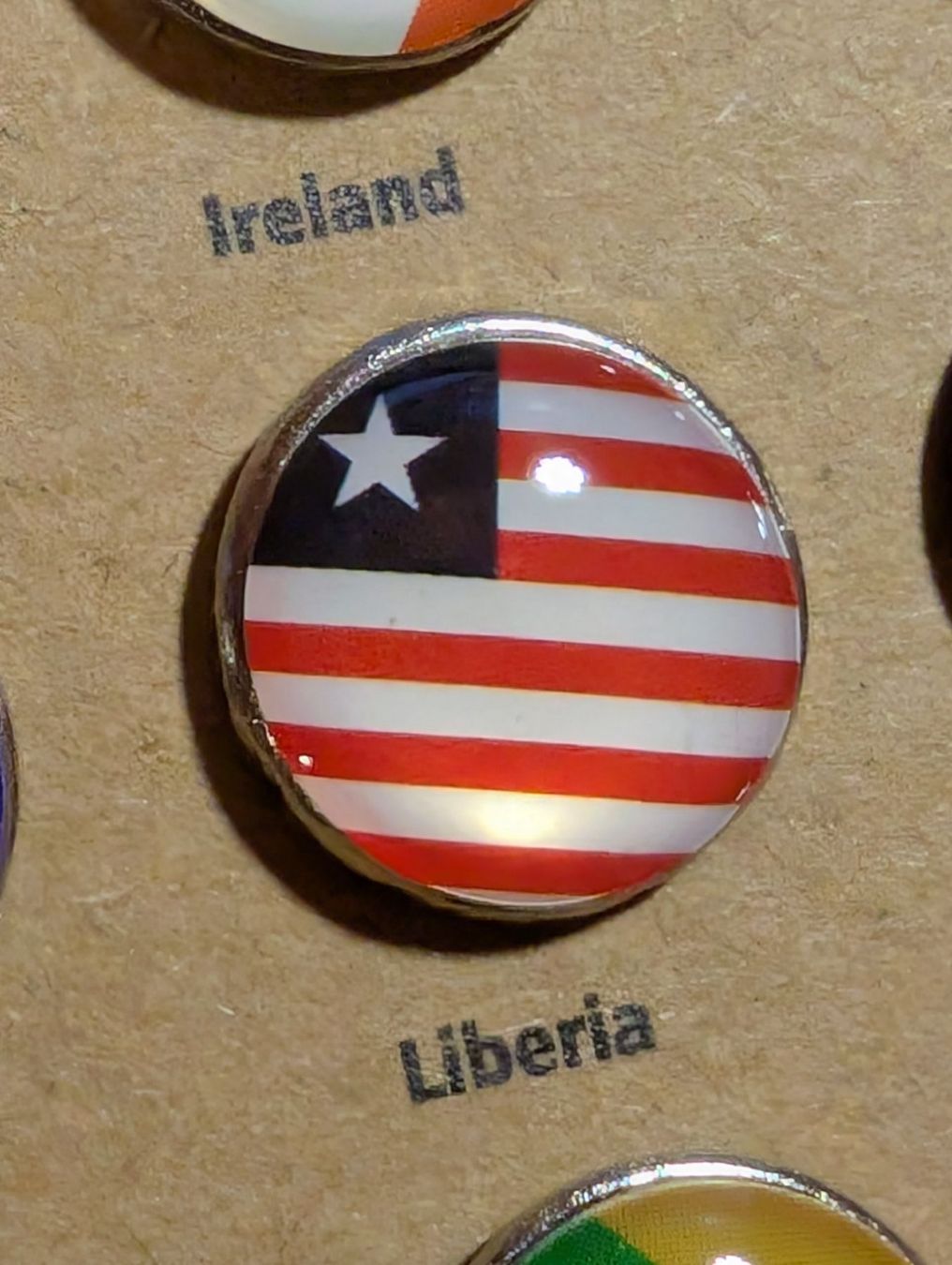 Placchette & Badge: Ansteckpin LW: Länderwappen – Usato da Oppligen venduto da Pin-Fall-Shop