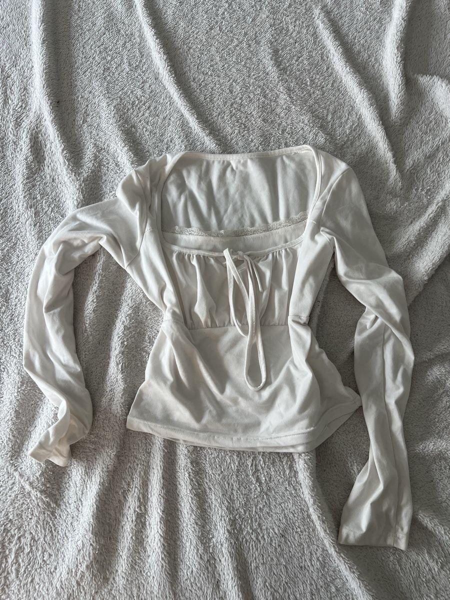 Pulls & Sweat-shirts: Langarm weiss – D'occasion à Birsfelden par kik_qtt8