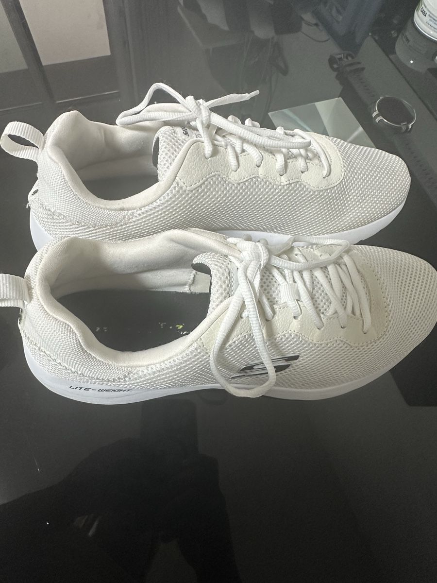 Skechers Herrenschuhe: Skechers Lite-Weight  Schuhe Weiss Grösse 46  – Gebraucht aus Ettingen von Vasantha25 1