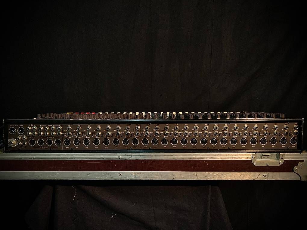 Soundcraft Console di mixaggio: Mixer Soundcraft 200SR 24/4/2 avec Flightcase – Usato da La Chaux-de-Fonds venduto da Simone1180 7