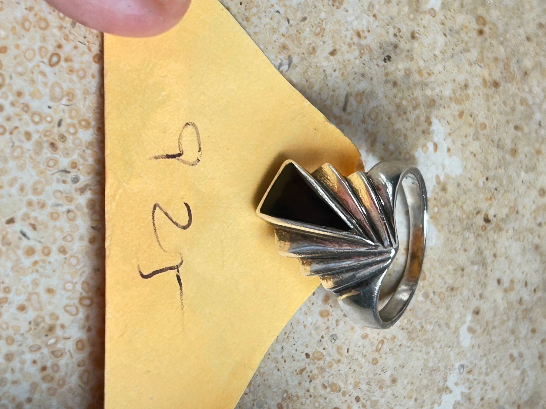 Ringe: Vintage Silberring mit Onyx Einsatz (Gr. 54.5) – Gebraucht aus Laufen von belleskulptur 5