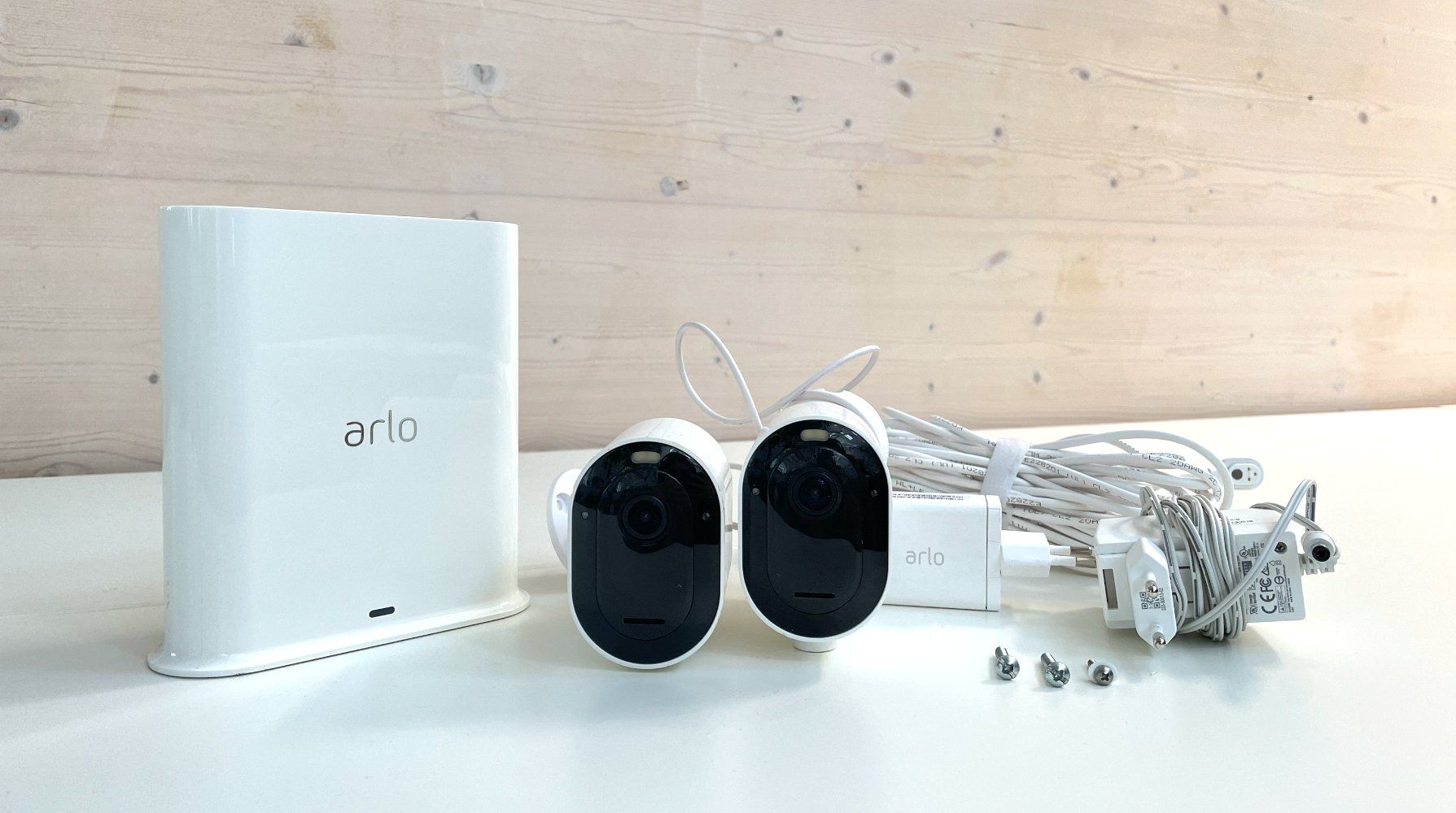 Fotocamera: Arlo Pro 3 Spotlight Kamera, 2er Set weiss – Usato da Zürich venduto da triarc-labs