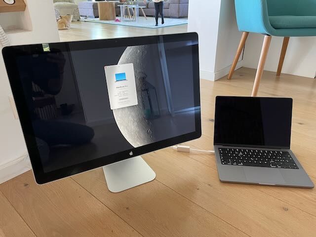 Apple LED Cinema Display 24 pouces (Gebraucht) in Fenin für CHF 149 ...