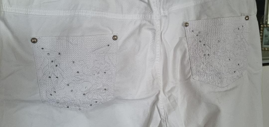 Pantaloni: Bermuda CONOS T 54 – Usato da Tolochenaz venduto da nieeva 3