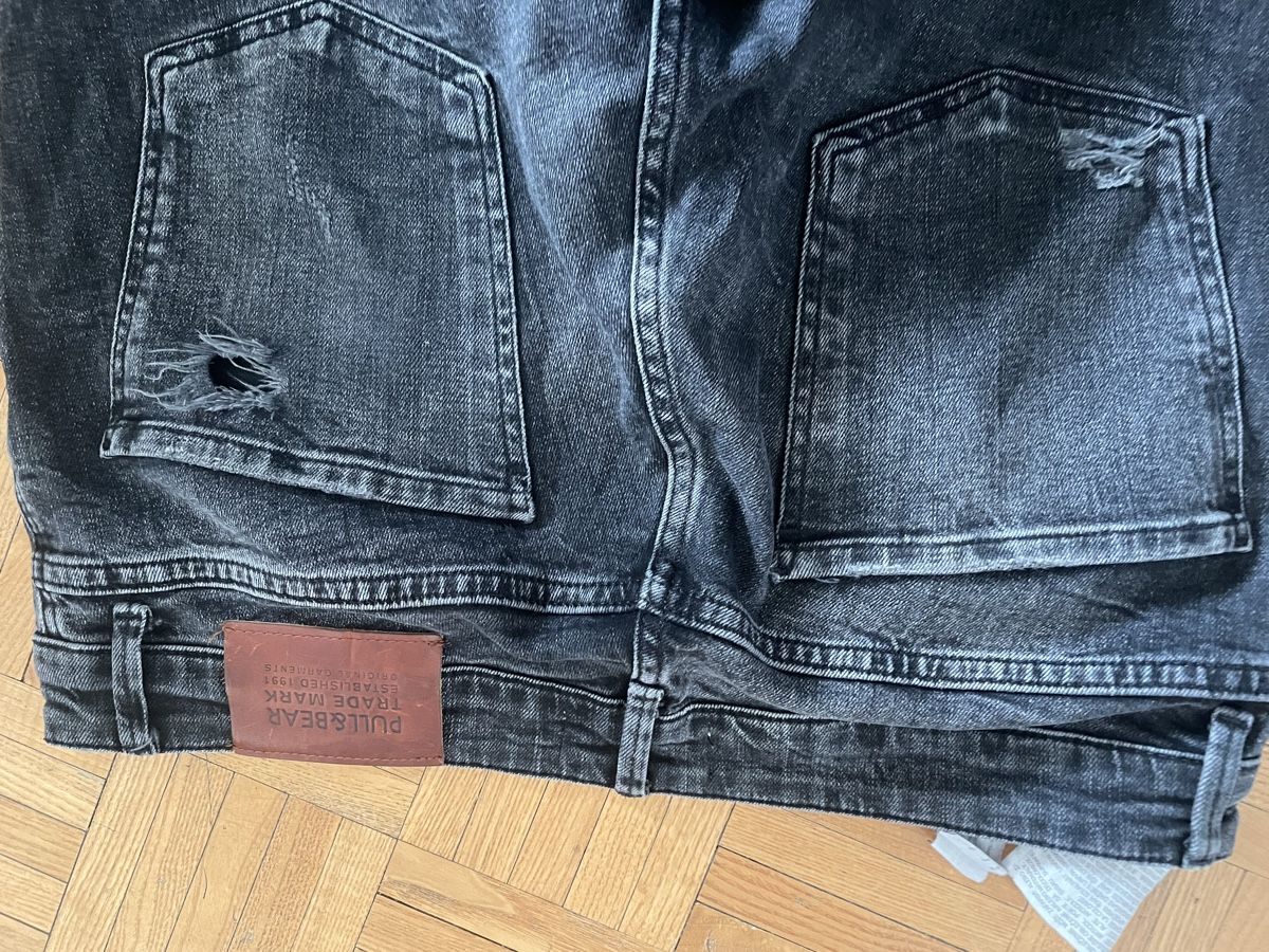Pull&Bear Jeans: PULL & BEAR Skinny Euro 46 – D'occasion à Gutenswil par Bregenzer8610 4
