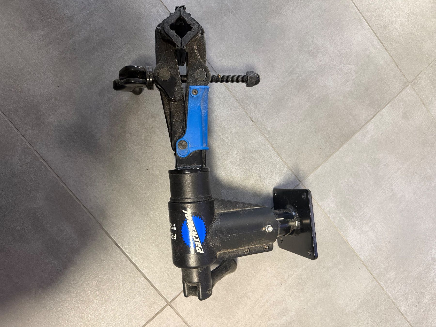 Park Tool Veloständer: Montageständer Park Tool – Gebraucht aus Alterswil von Ski-und-Bike-Garage 1