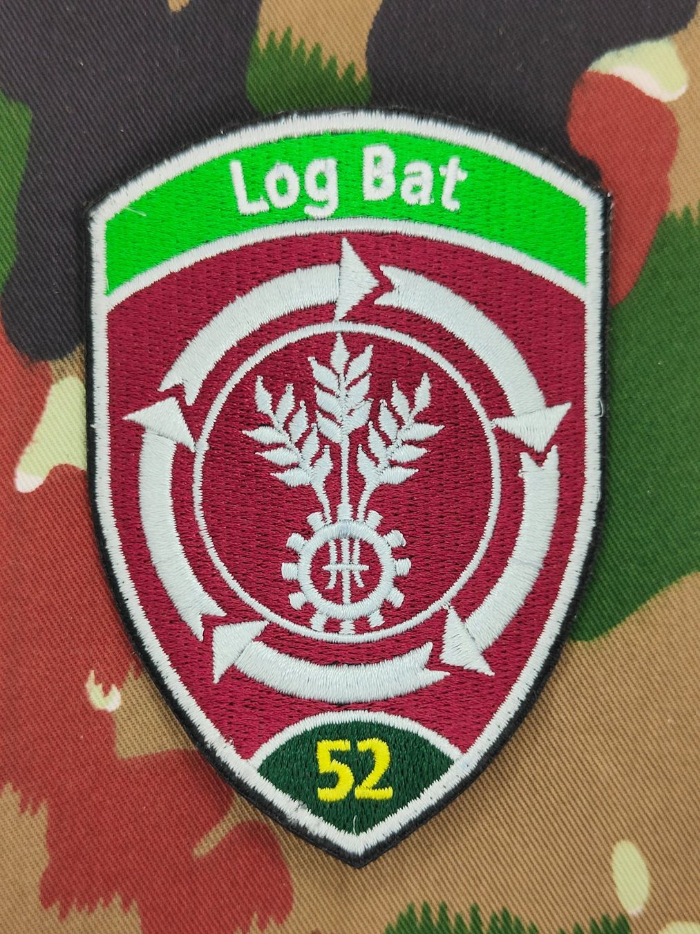 Schweizer Armee Placchette & Badge: Verbandsabzeichen Log Bat 052 Kp 1 – Usato da Bauma venduto da SwissMilitaria