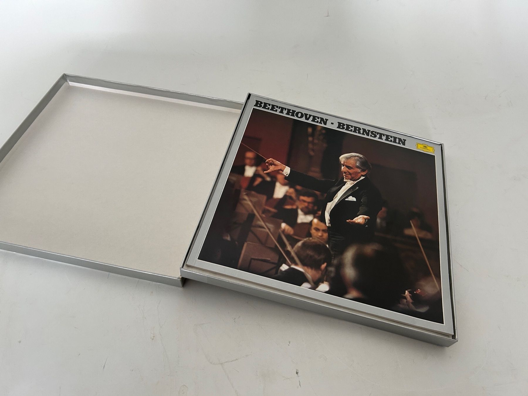 Dischi in vinile: Beethoven - Bernstein, 9 Symphonien / 8  LPs Doppelseitig – Usato da Rheineck venduto da emma.gut 1