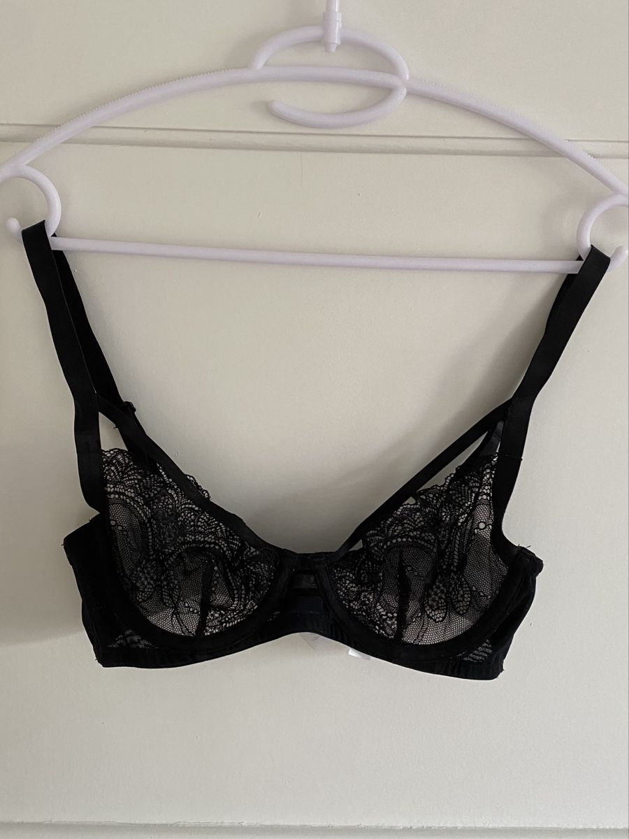 Altra biancheria intima: Schwarzer Spitzen-BH Grösse 70C – Usato da Bern venduto da Liv_45nl