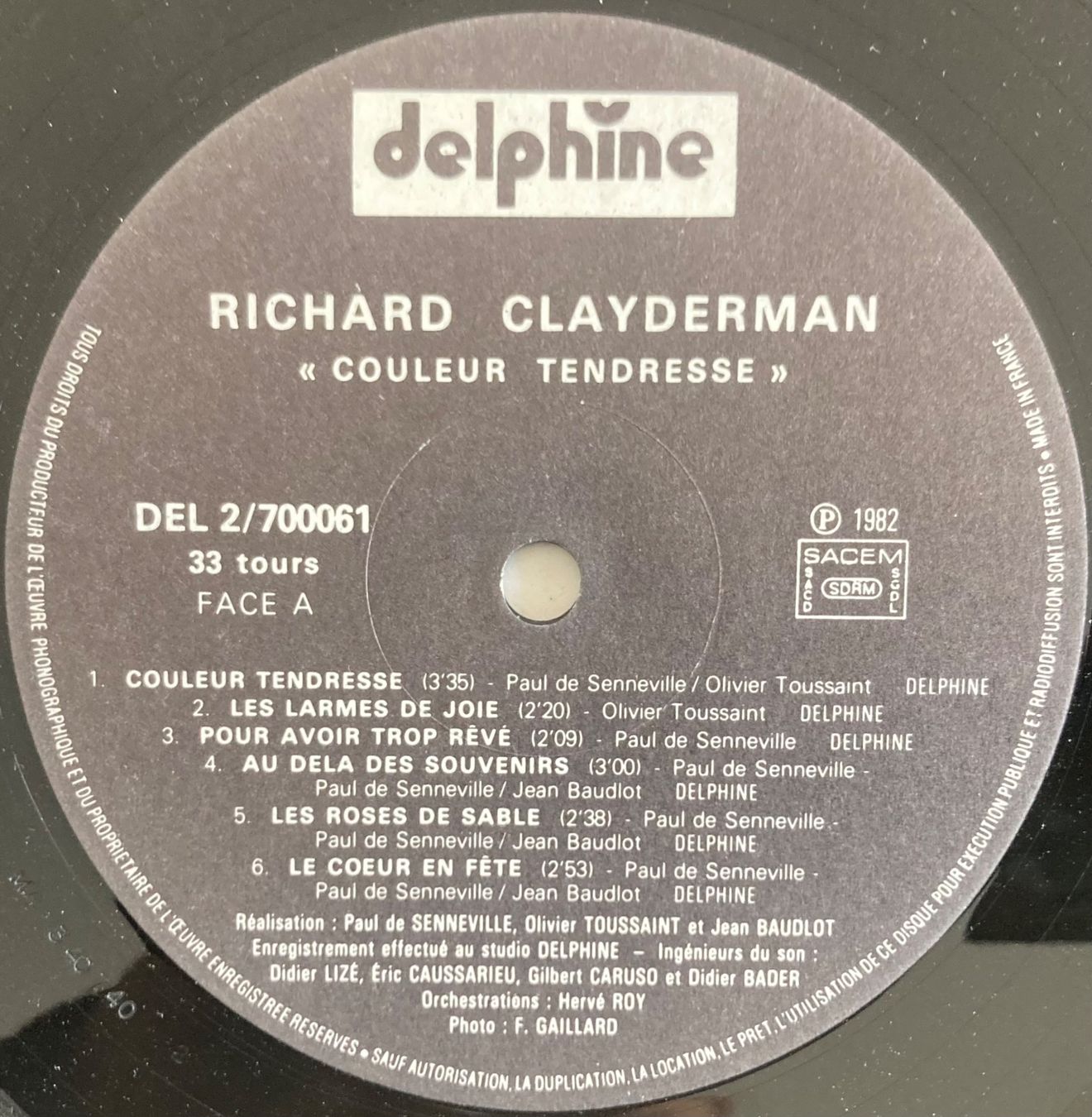 Dischi in vinile: RICHARD CLAYDERMAN - COULEUR TENDRESSE – Usato da Poliez-Pittet venduto da Newtown-Records 2
