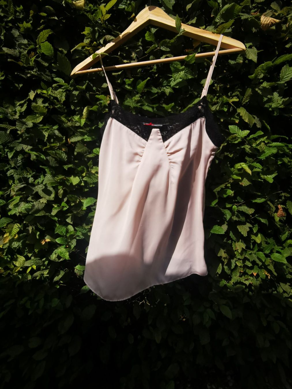 Top: SINEQUANONE Top mit Spitze Gr. XS/S – Usato da Niedergösgen venduto da lil_s6k8 2