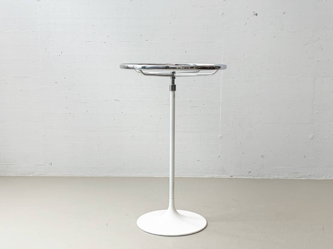 Guardaroba: Mid-Century Kleiderständer von Vitra-Graeter, Schweiz, 1970 – Usato da Zürich venduto da LeMoege 1