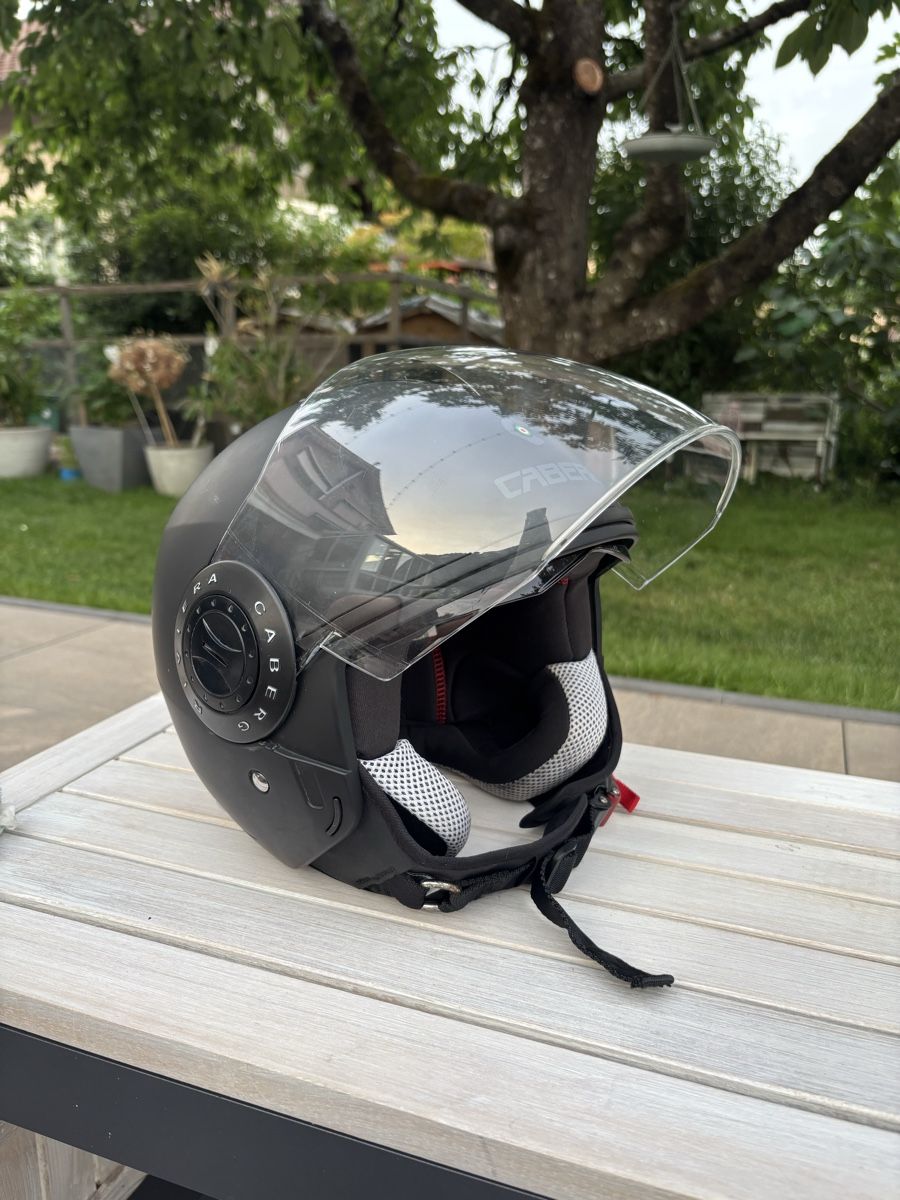 Helme & Visiere: Motorradhelm – Gebraucht aus Wimmis von Cooggee 2