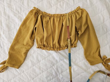 Offshoulder Top