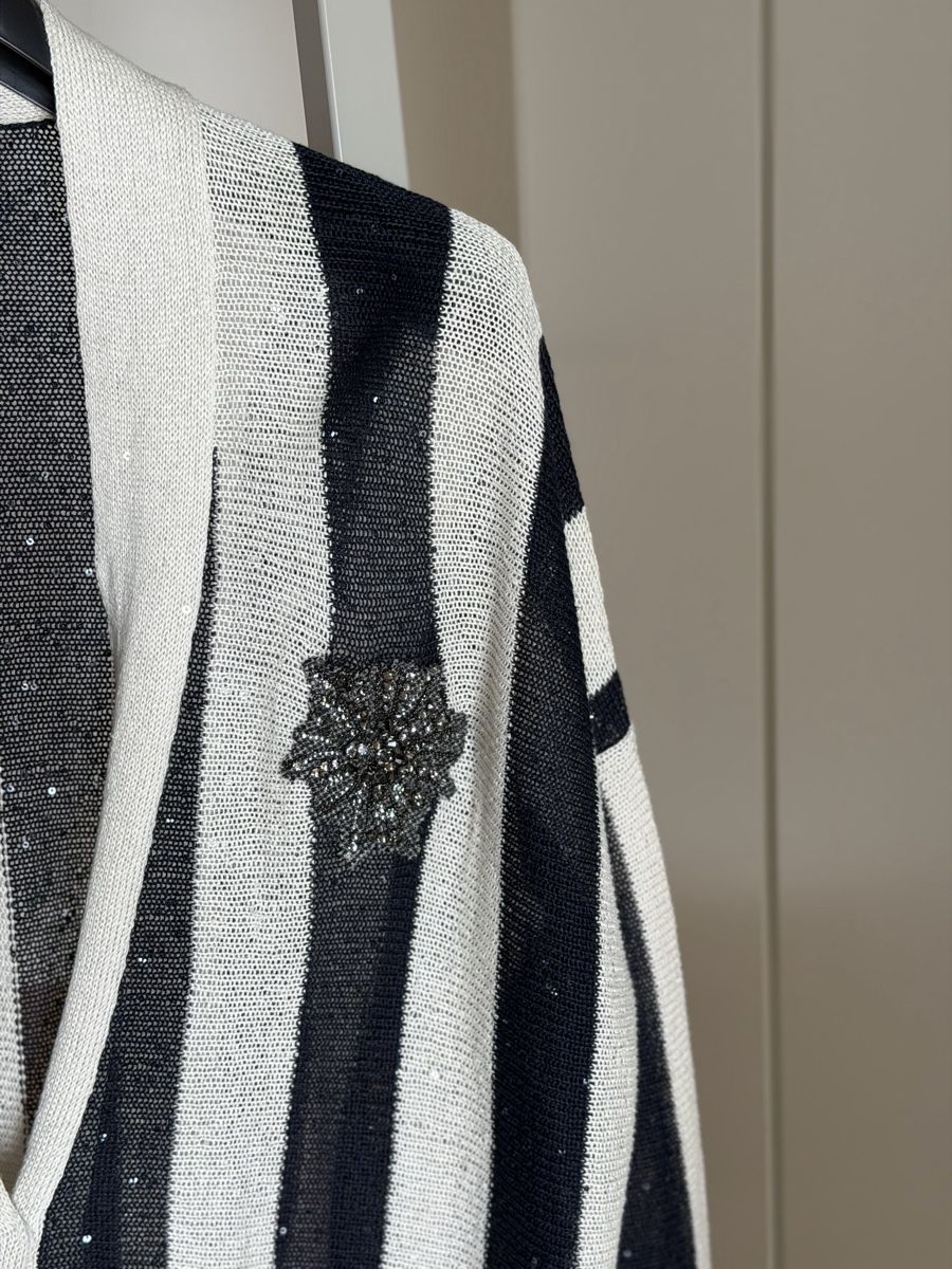 Brunello Cucinelli Tops: Brunello Cucinelli Sequin Cardigan – Neu (gemäss Beschreibung) aus Meilen von myc_h9kw 2