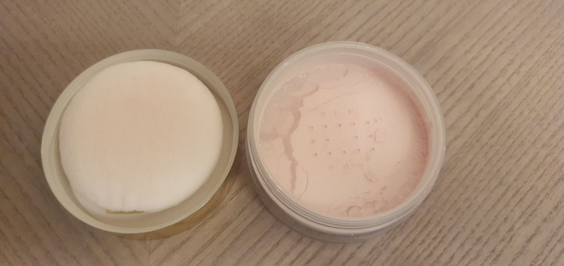 Estée Lauder Altro per la cura del corpo: Poudre parfumée pour le corps Estee Lauder – Nuovo (secondo la descrizione) da Echallens venduto da Sabi_c_dzh 3