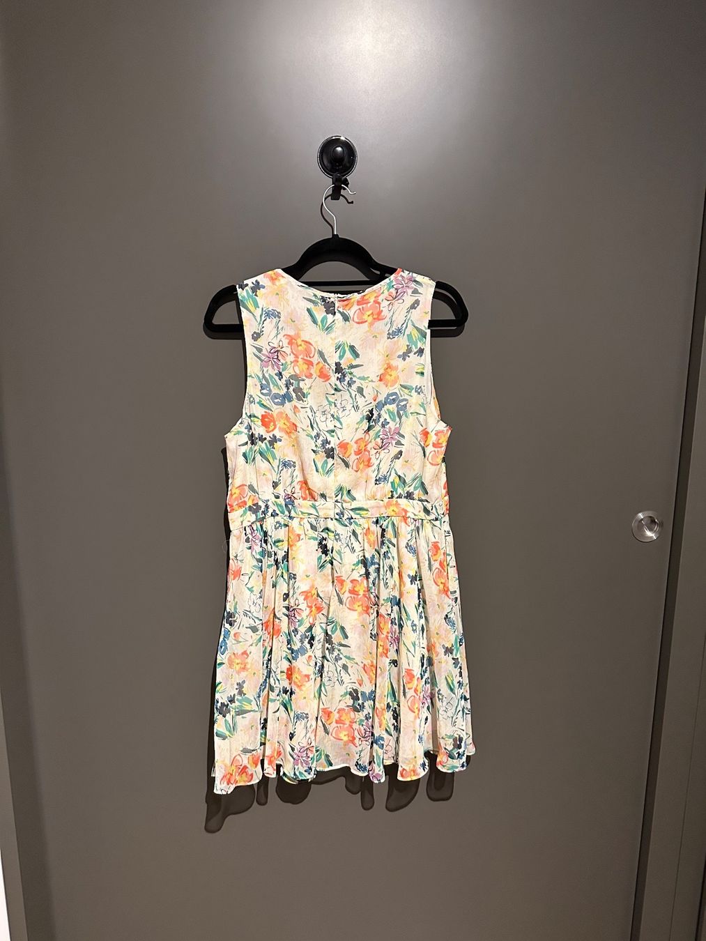 Ted Baker Vestiti: Geblümtes Ted Baker-Kleid gr.40 – Nuovo (secondo la descrizione) da Winterthur venduto da LeLe0606 4