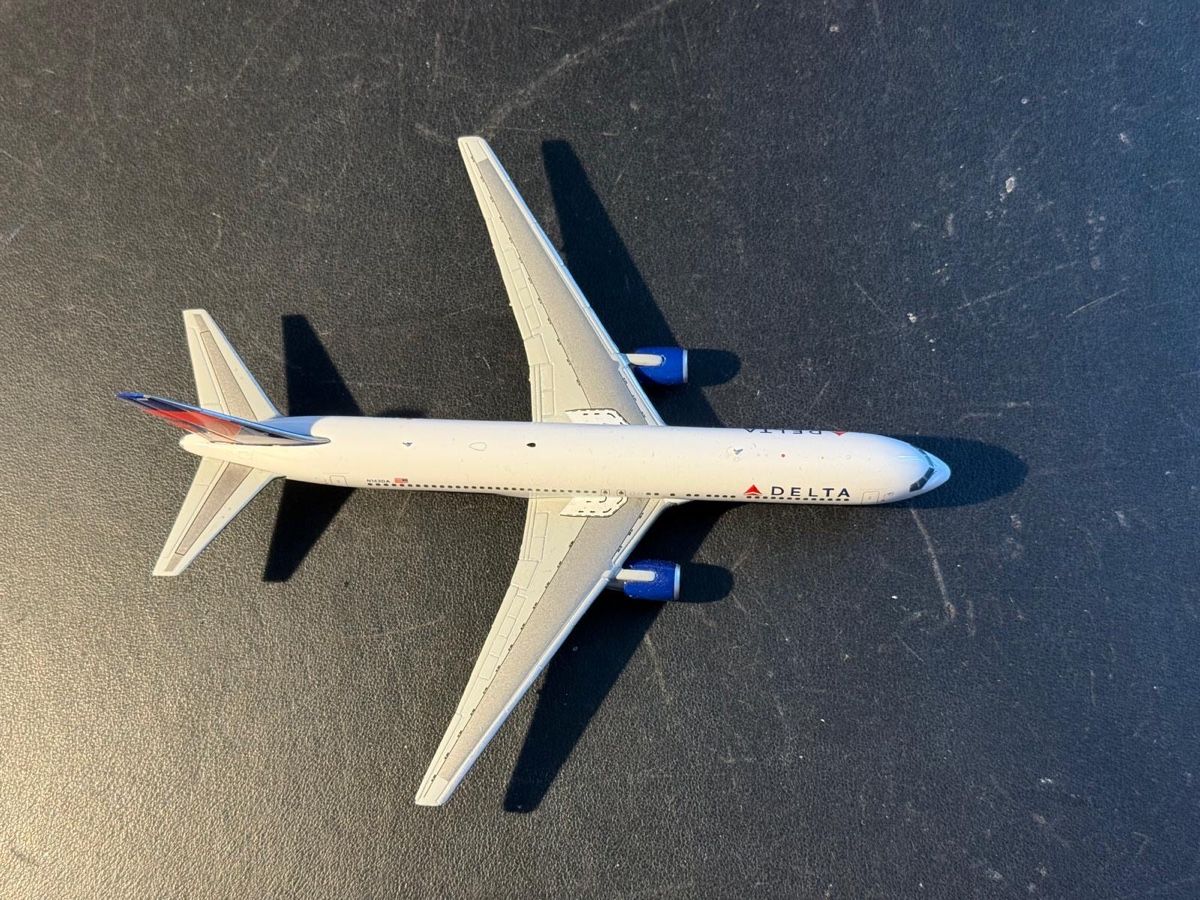 Kit di modellismo & Modellini statici: 1:400 Gemini Jets Delta 767-300 – Nuovo (secondo la descrizione) da Muri b. Bern venduto da sab_2gz7 1