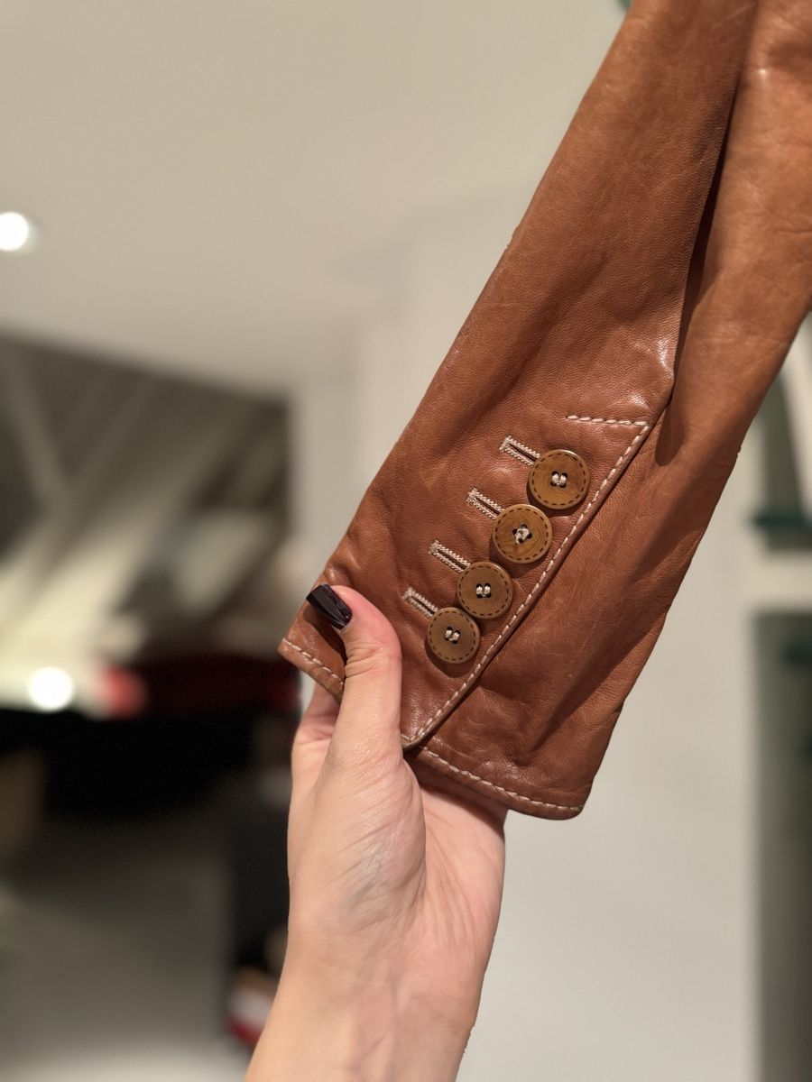 Armani Giacche: Emporio Armani Leather Jacket, Brown, Size 46 – Usato da Turbenthal venduto da elizameise 3