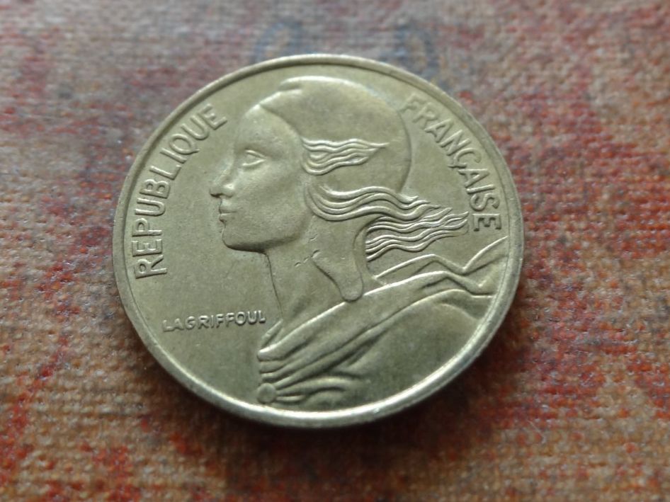 Alle Münzen: FRANCE  5 Centimes  1988  (P) – Gebraucht aus Romanel-sur-Lausanne von Swift13 1