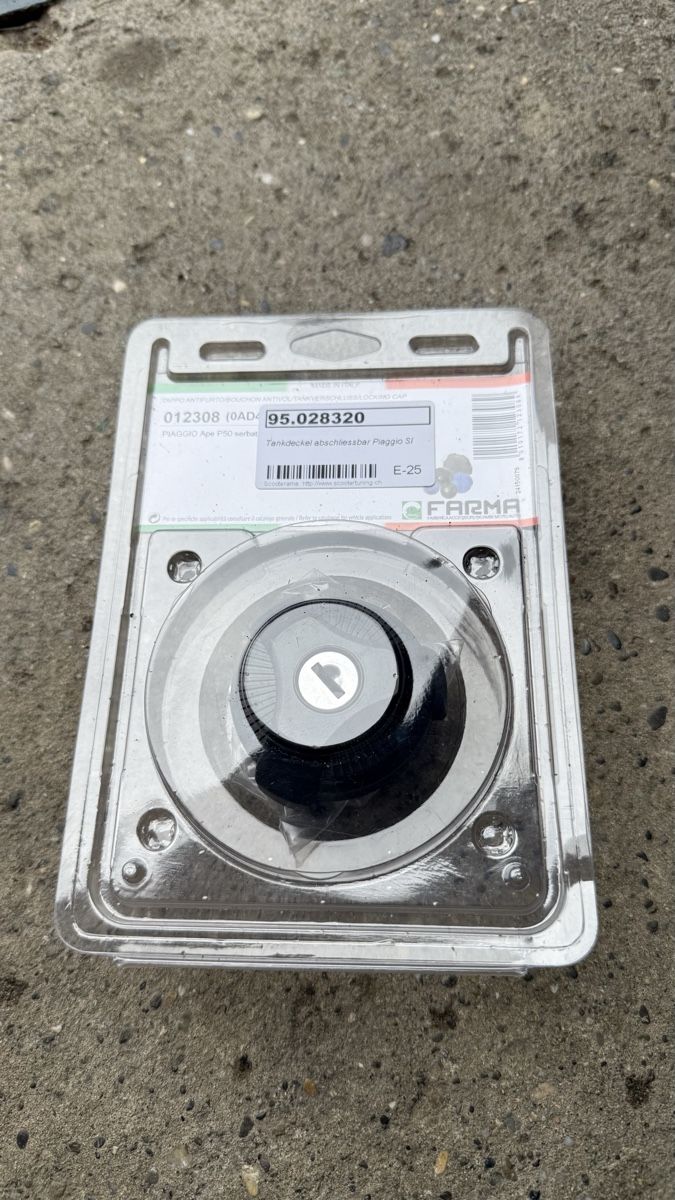 Piaggio Mofa-Ersatzteile: Piaggio Si Tankdeckel Abschliessbar – Neu und originalverpackt aus Däniken SO von sunnyresales