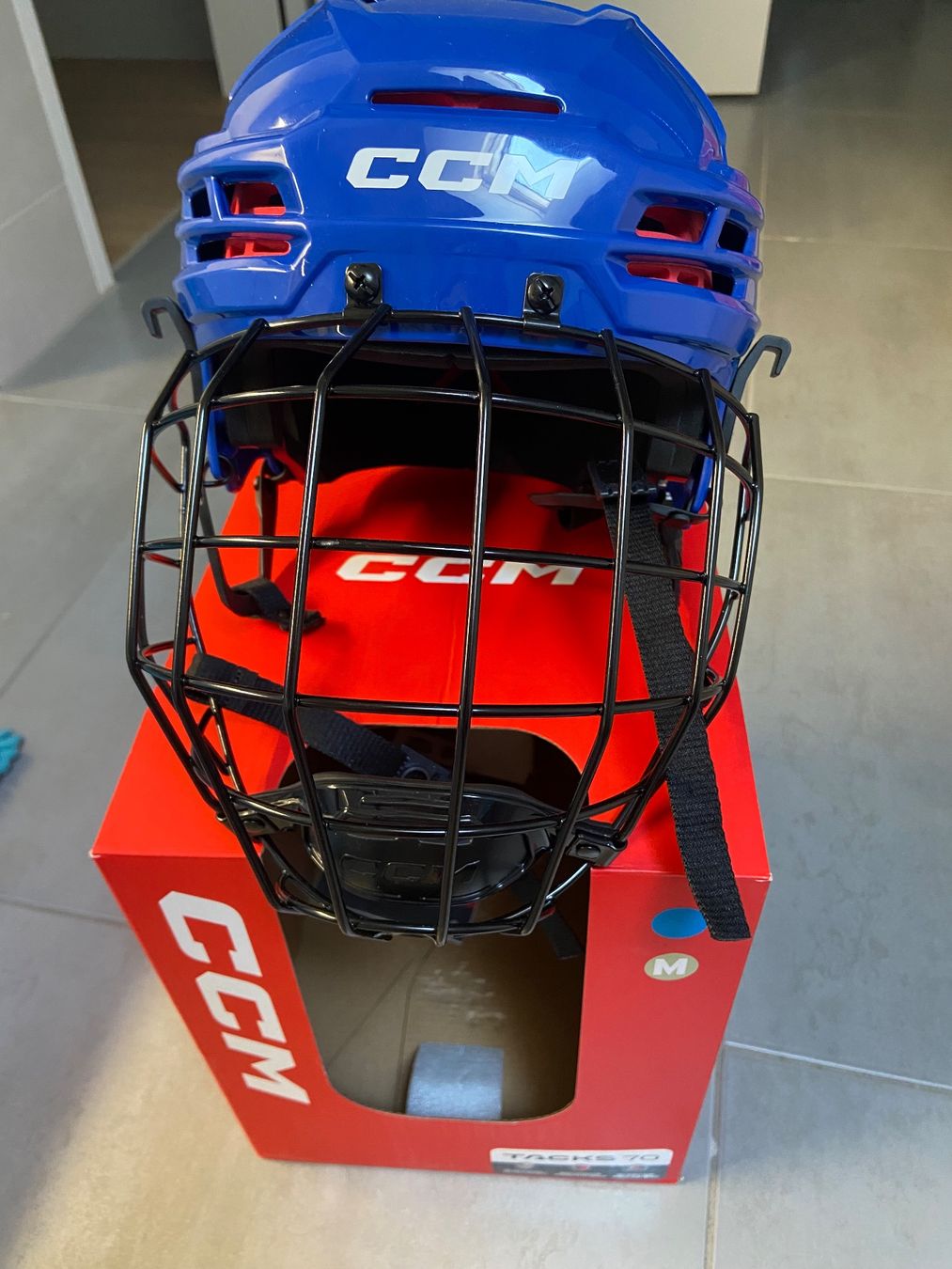 Ccm Helme: CCM Tacks 70 Combi Helm Senior M – Neu (gemäss Beschreibung) aus Horgen von nasten 1