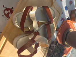 Sandales Catwalk taille 38, parfaites pour l'été!