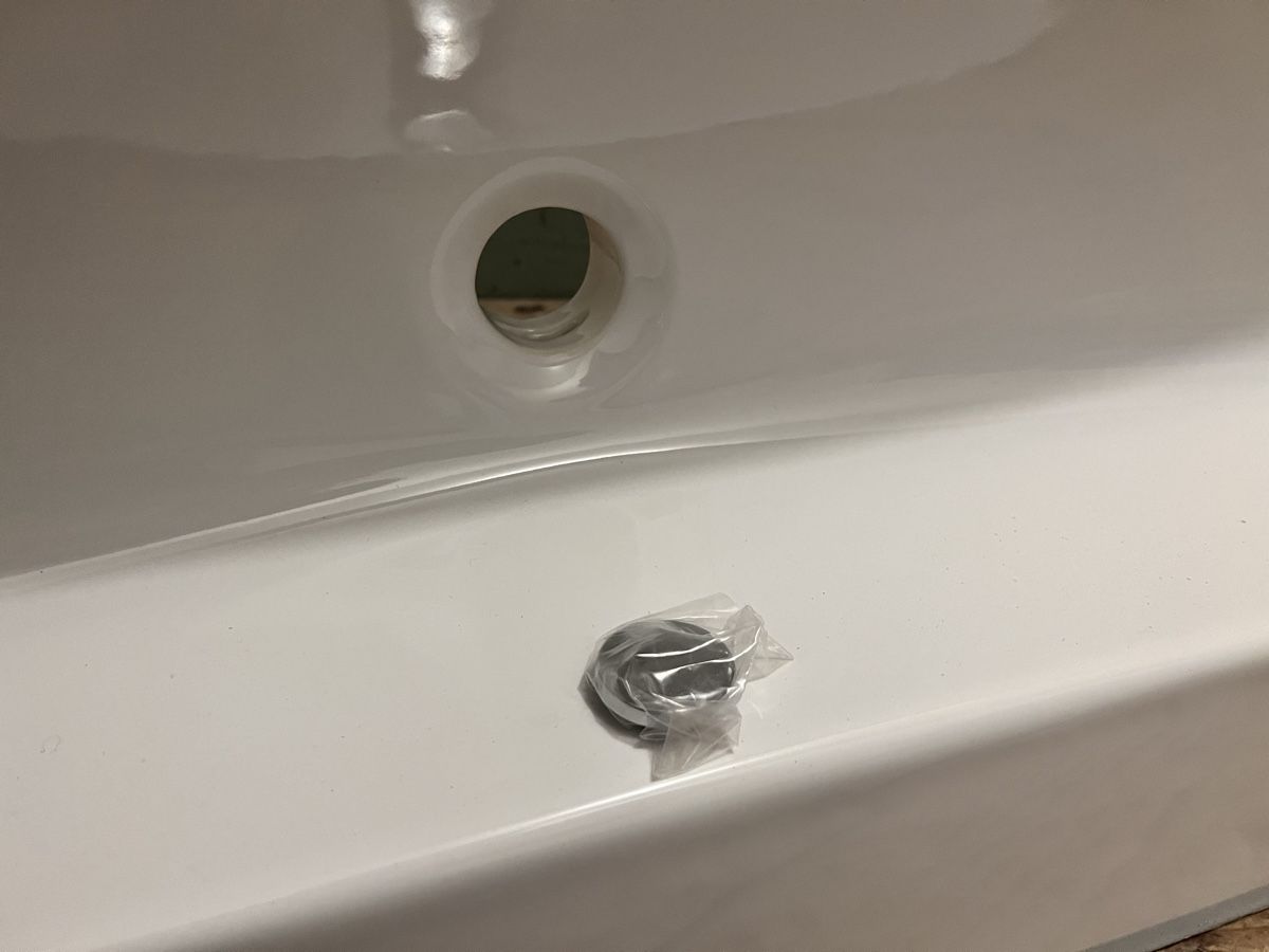 Lavabi & lavandini: Lavabo (Waschtisch) (2) – Usato da Freidorf TG venduto da sarotiko 1