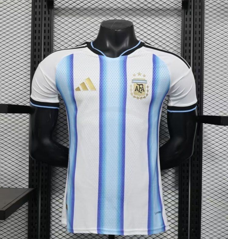 Canottiere & Pantaloni: Trikot WM 26 Argentina – Nuovo e nell'imballaggio originale da Trimbach venduto da TurbinaDiesel