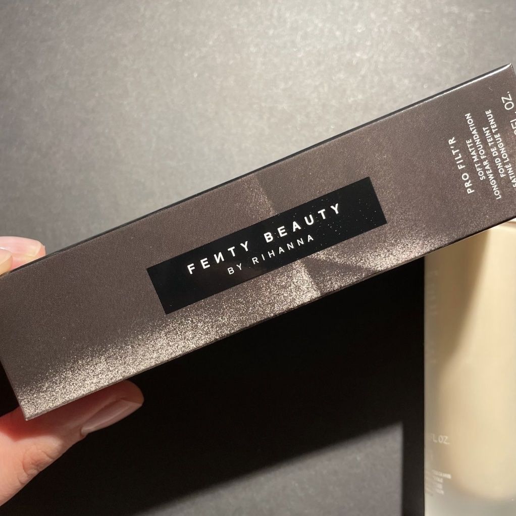 Make-up: NEU: Fenty Beauty pro filter soft matte foundation 140 – Nuovo e nell'imballaggio originale da Bellach venduto da Dreamer2501 5