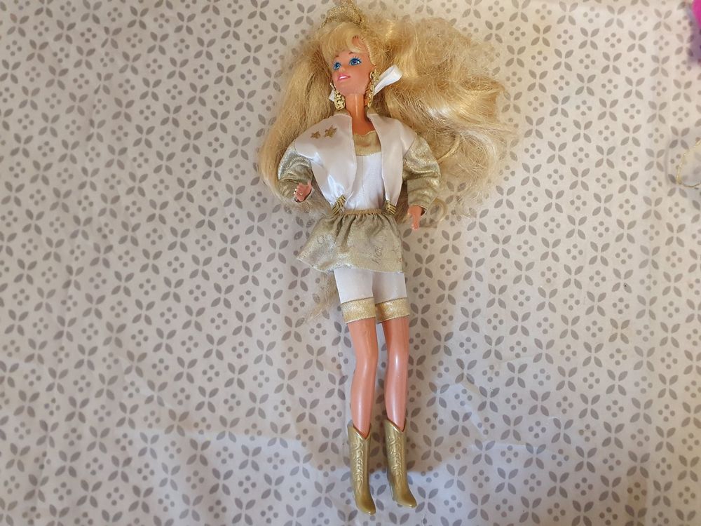 Barbie Hollywood Hair Salon – Mattel – Réf 4579 – European Exclusive 1992 – Italie – NEUF SCELLÉ