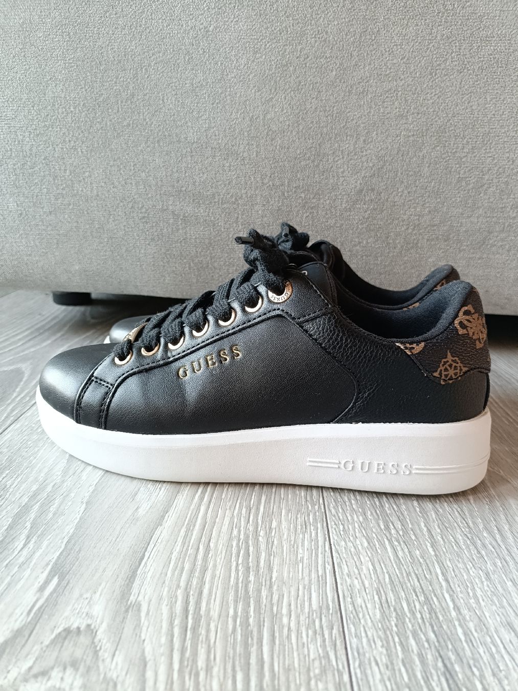 Guess Damenschuhe: Scarpe donna gr. 36 Guess – Neu (gemäss Beschreibung) aus Lostallo von cha_lx5j