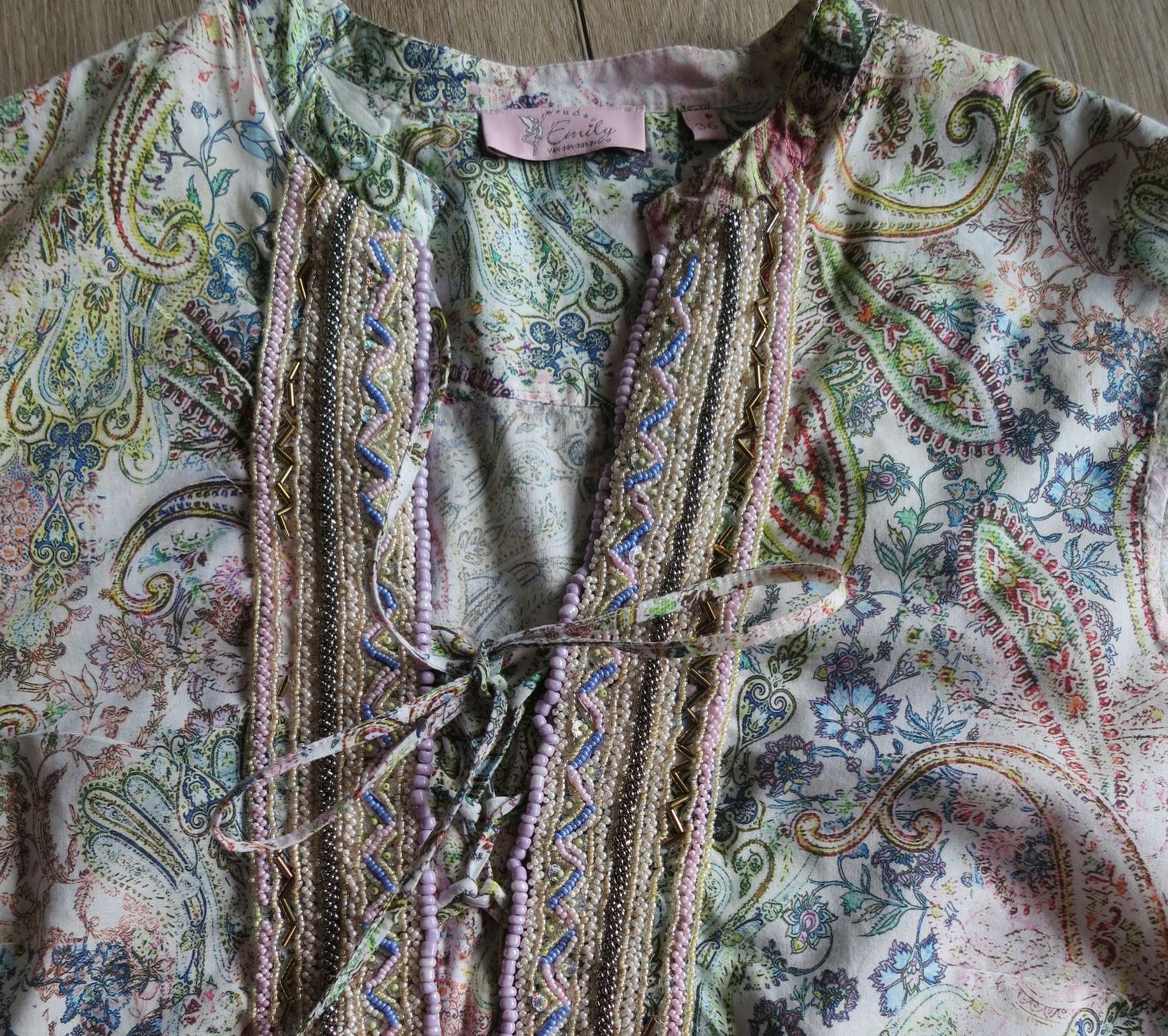 Camicette: Verkaufe Bluse von Emily Grösse 36 – Nuovo (secondo la descrizione) da Olten venduto da Lilafarben 3