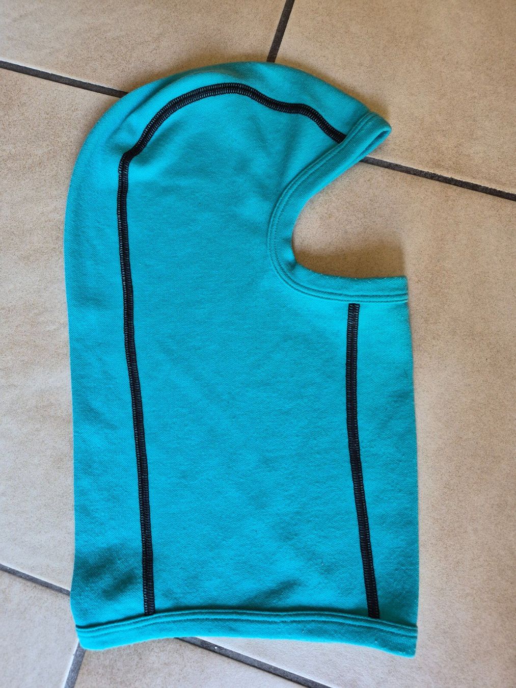 Autres vêtements & accessoires: Cagoule de ski Inoc taille S – D'occasion à le landeron par canette