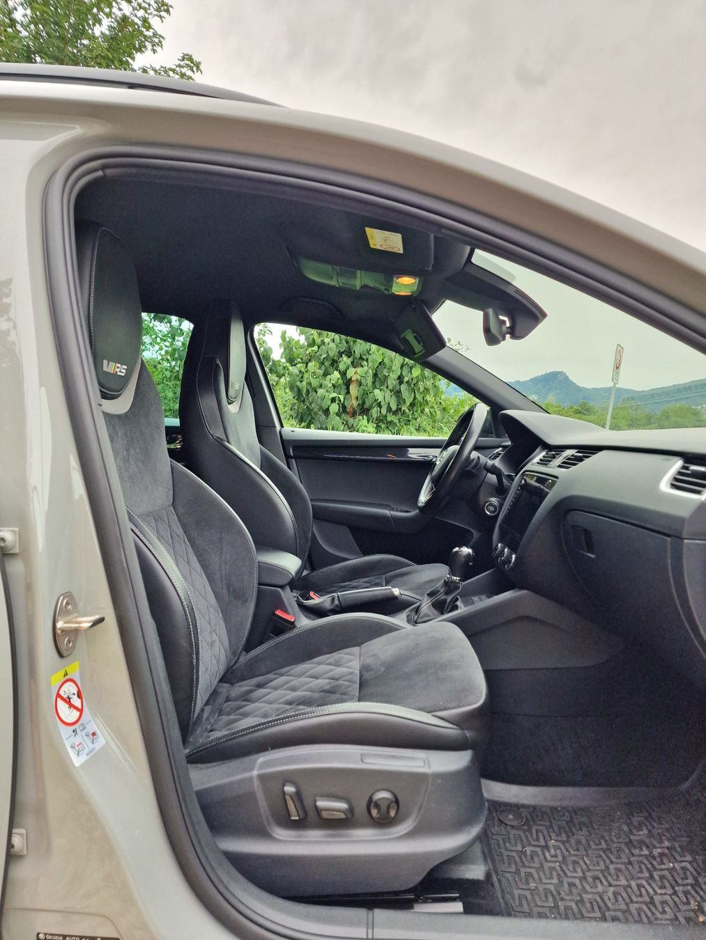 Skoda Autos: Skoda Oktavia RS > Ab MFK – Gebraucht aus Aarau Rohr von Ricardo09 4