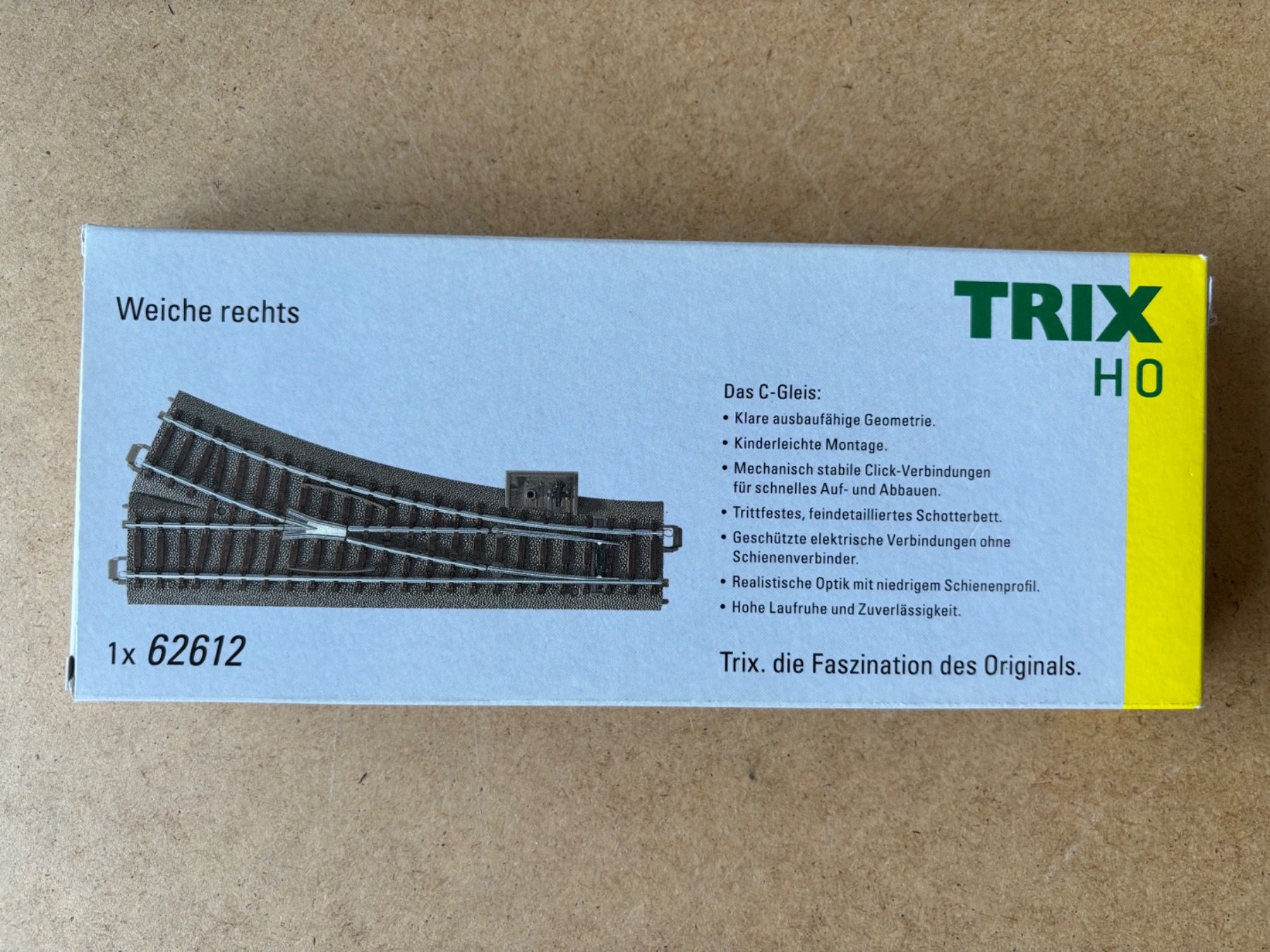 Trix Modellini di ferrovie: Trix 62612 Weiche Recht – Nuovo e nell'imballaggio originale da Hauterive NE venduto da eriamch