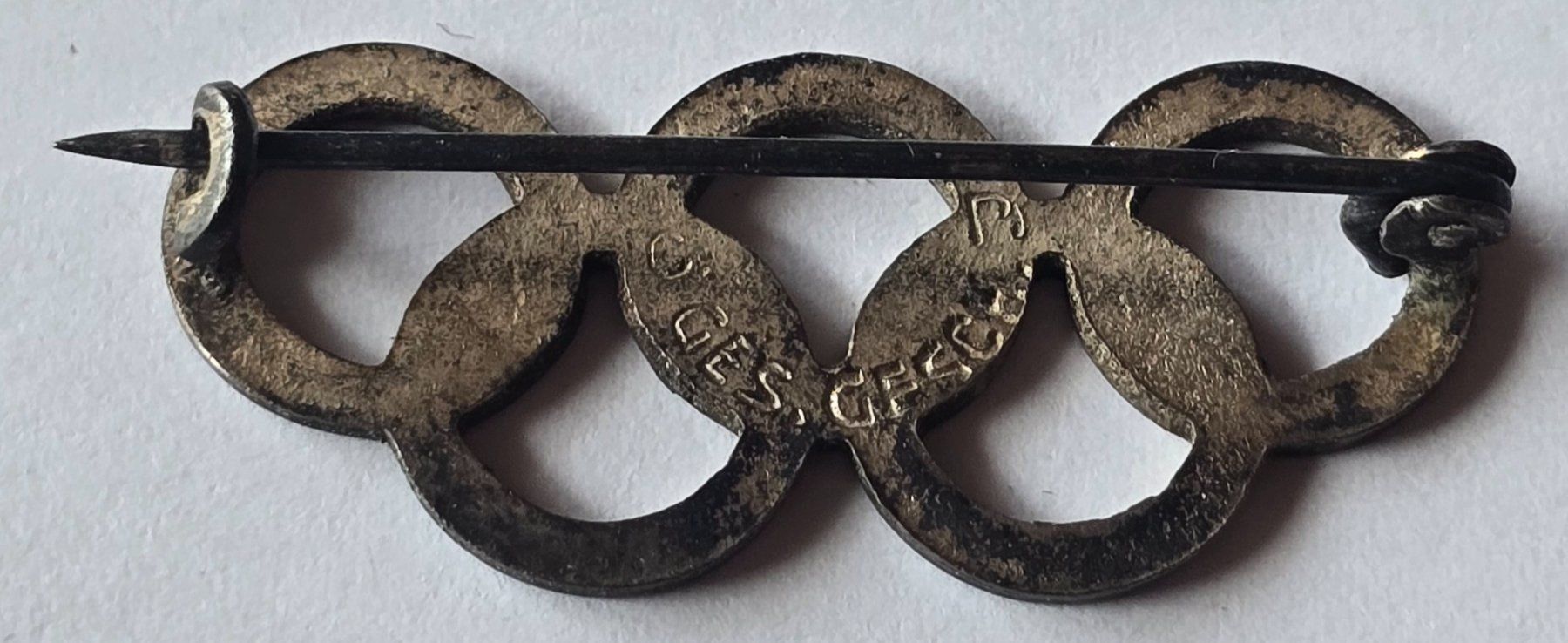 Broches & Aiguilles: Olympiade 1936 Ringe Brosche antik – D'occasion à Duebendorf par Dguguseli 1