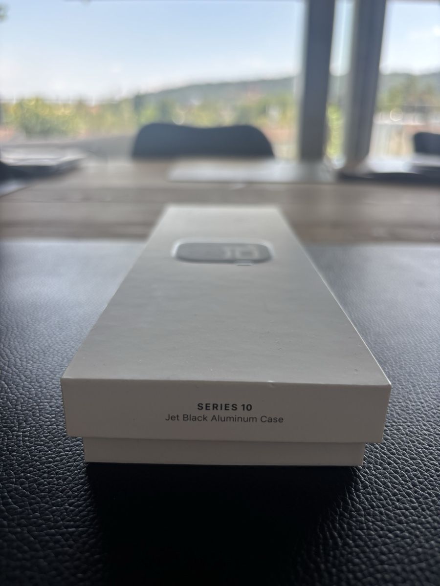 Apple Smartwatch: Apple Watch Series 10 (GPS) – Usato da Zürich venduto da noa_q7z7 2